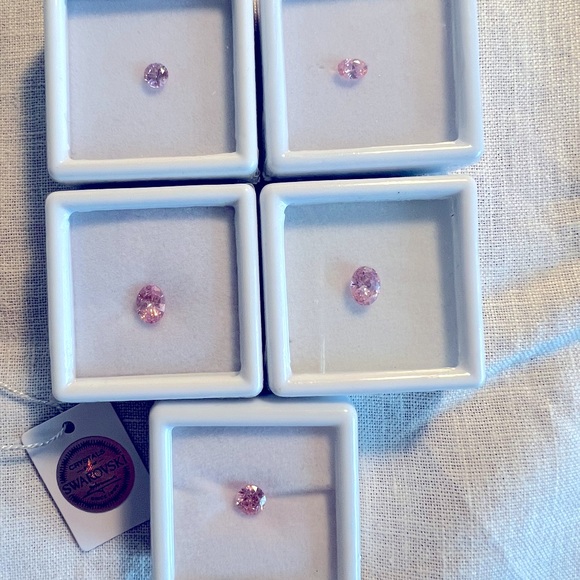 Pink Swarovski Zirconia loose stones 1A - Picture 3 of 6